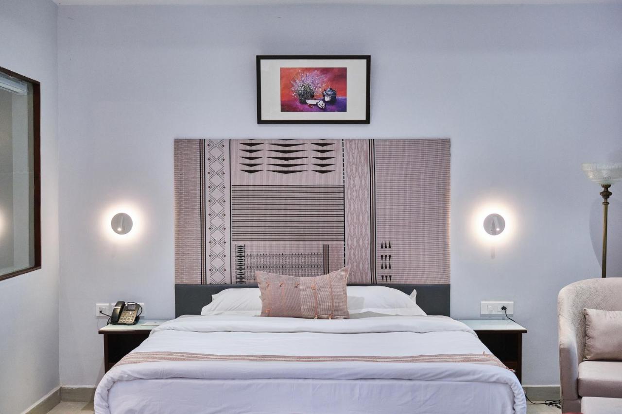Zone Niathu Dimapur By The Park Hotel ภายนอก รูปภาพ