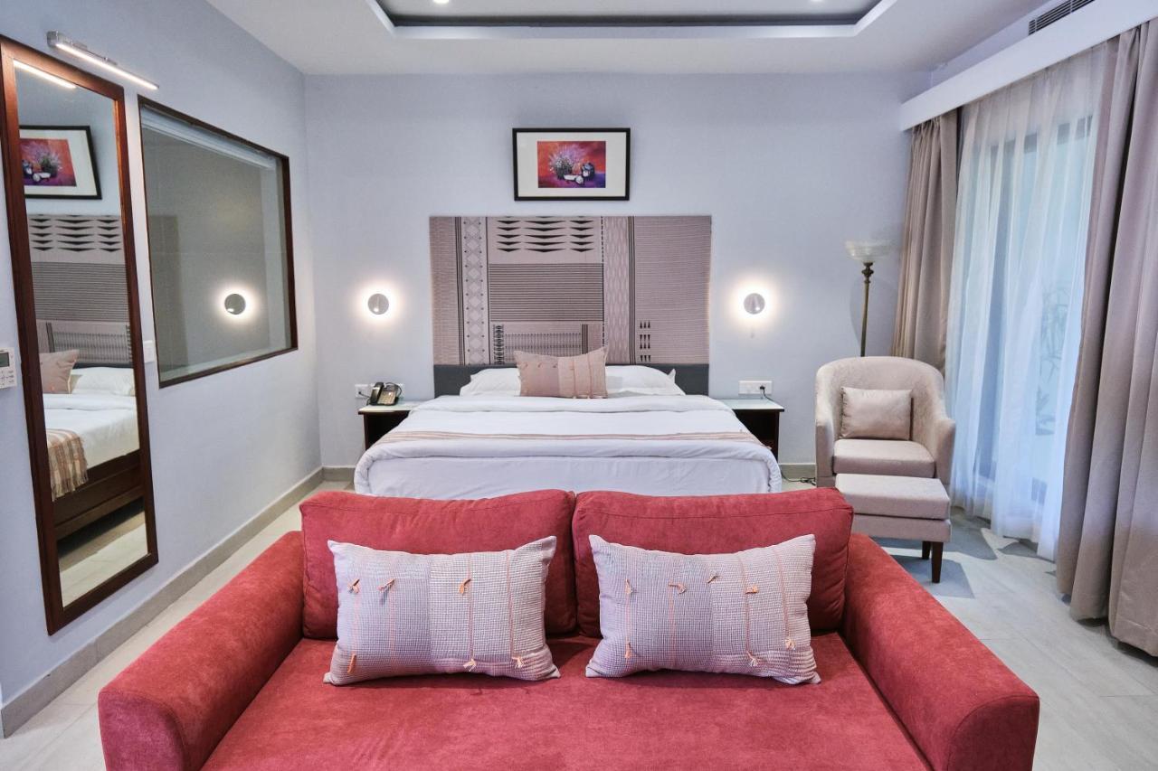 Zone Niathu Dimapur By The Park Hotel ภายนอก รูปภาพ