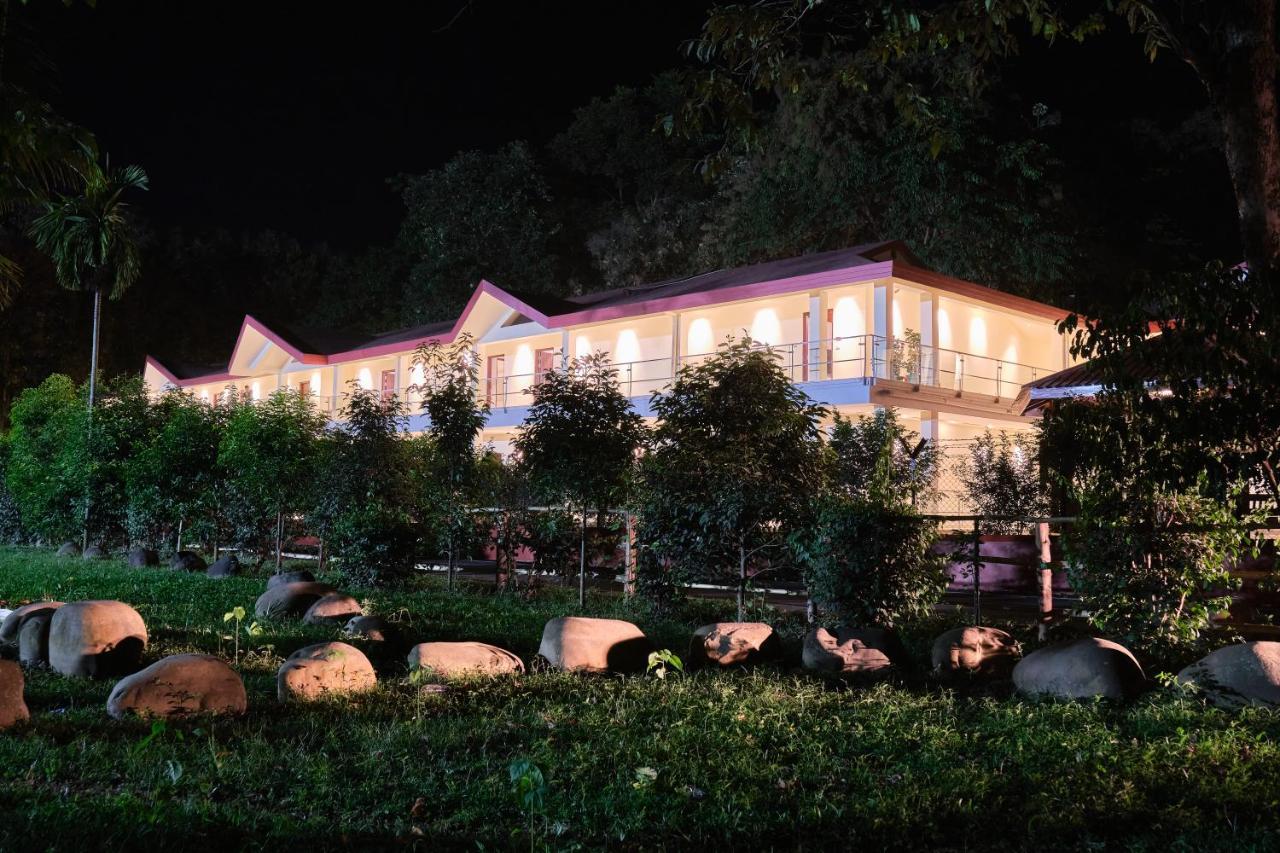 Zone Niathu Dimapur By The Park Hotel ภายนอก รูปภาพ