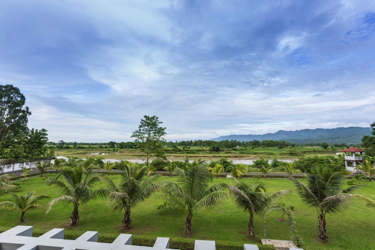 Zone Niathu Dimapur By The Park Hotel ภายนอก รูปภาพ